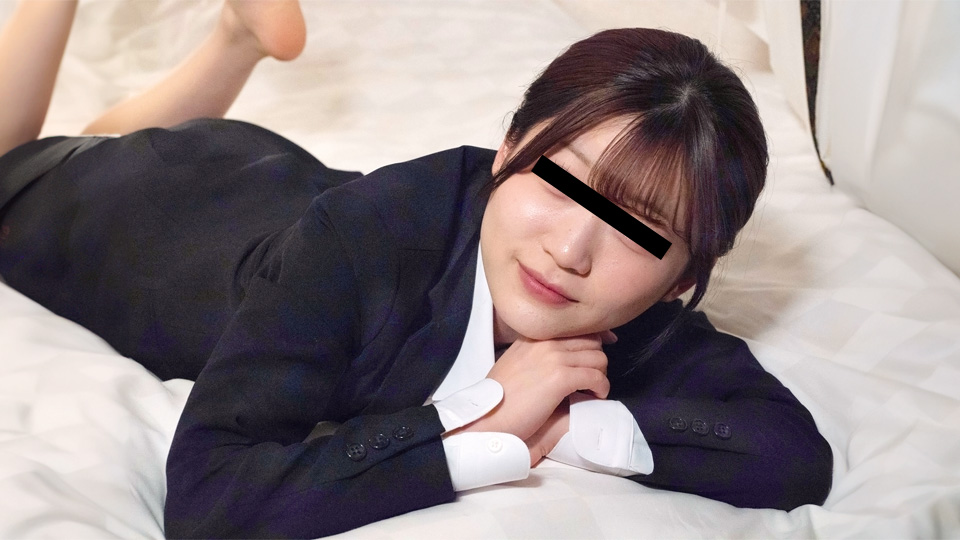 10musume 022525_01 娇小可爱求职女大学生面试现场遭无套内射！
